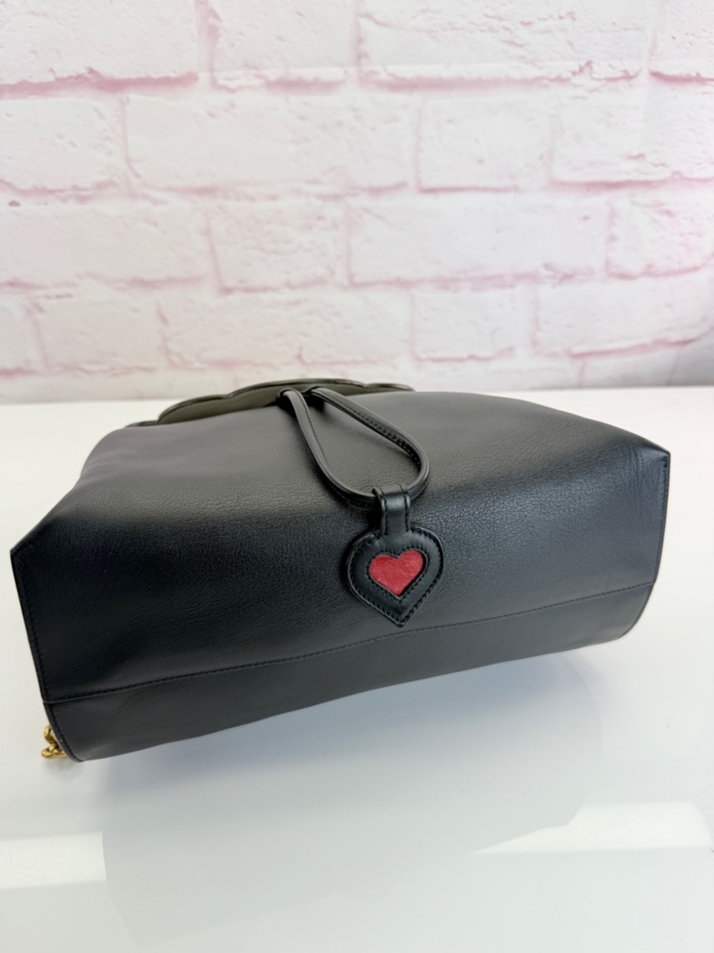 Gucci Queen Margaret Pearl Heart Flap Chain Backpack Black - Picture 7 of 15